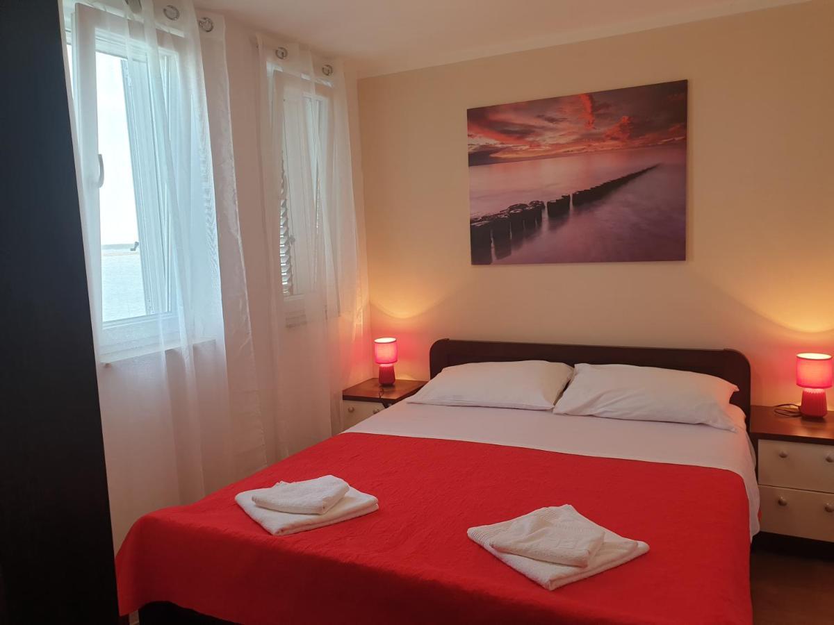 Summertime Apartment Povljana