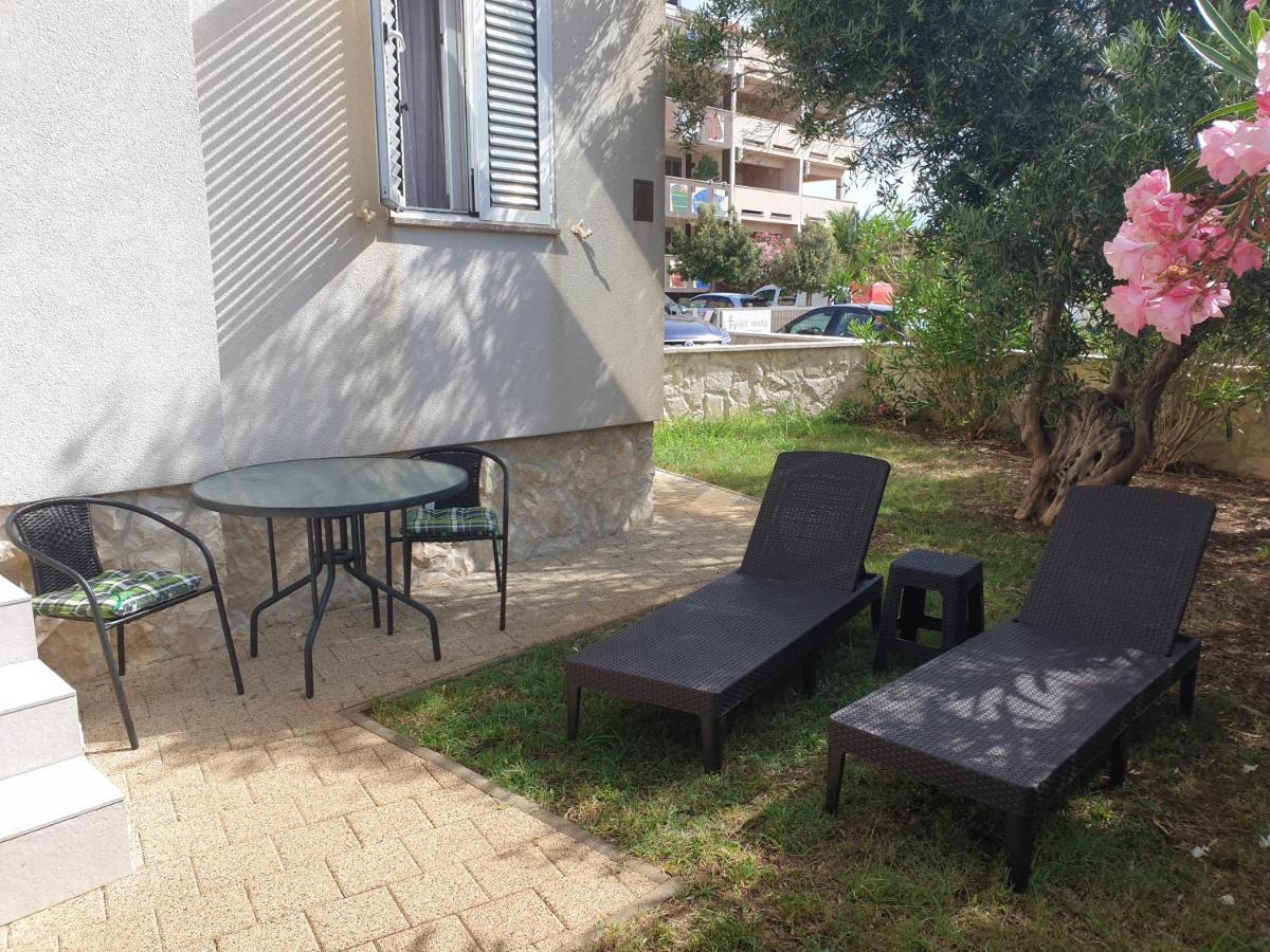 Apartment Summertime